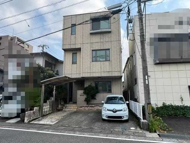 「収納豊富な大型邸宅」高知市高須1丁目　中古一戸建て