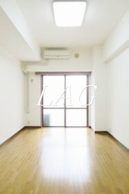 【居間・リビング】 | カーサ大井町 | 洋室のお部屋です。