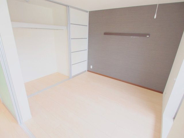 エストリアのその他