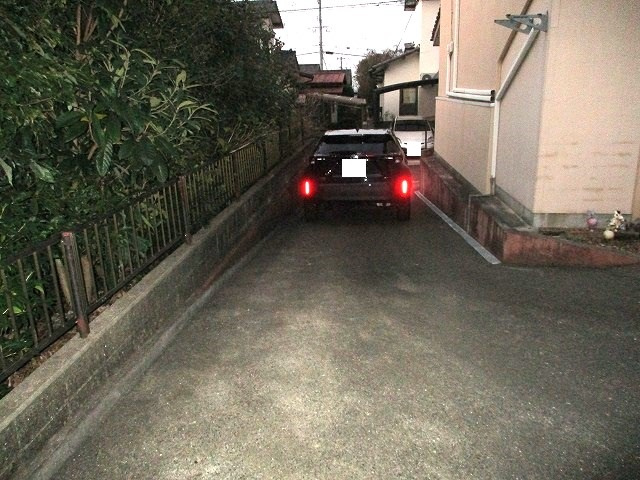 小嶺台四丁目14番10号（C-34）の駐車場