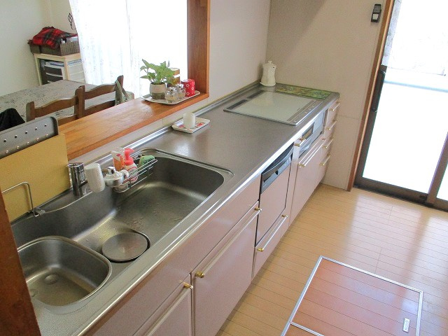 小嶺台四丁目14番10号（C-34）のキッチン
