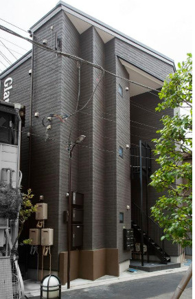 文京区本駒込４丁目のアパートのエントランス