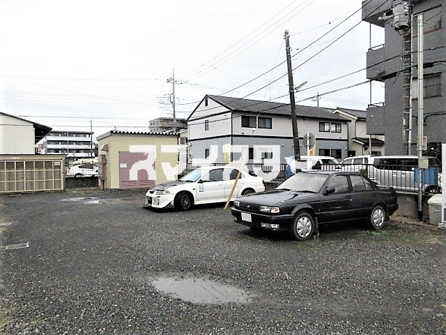 クレセントマンション霞の駐車場