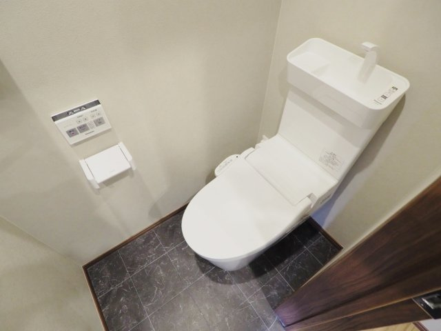 ルピナスのトイレ|※同じ間取りの別部屋のお写真です※