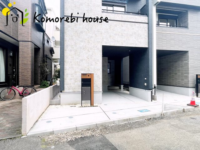 さいたま市北区日進町2丁目　4期　新築一戸建て　ブルーミングガーデン　01の駐車場|26.9.18