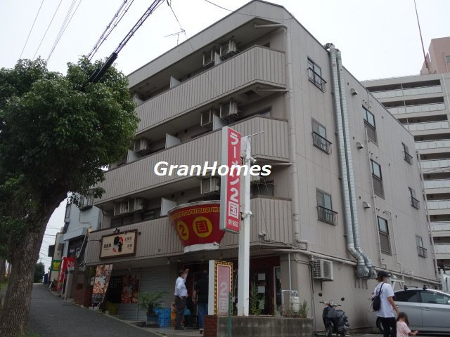 ハイツ神戸西の外観