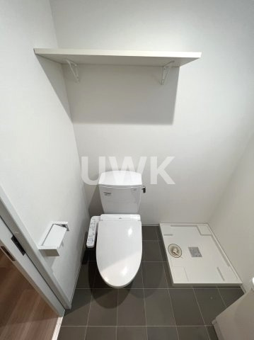 THE GARNET SUITE RESIDENCE 清水五条EASTのトイレ