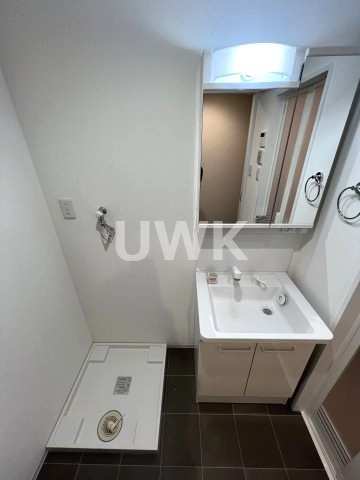THE GARNET SUITE RESIDENCE 清水五条EASTの洗面所
