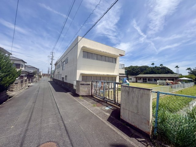 売土地　中央区遠州浜二丁目の前面道路含む現地写真|解体更地渡しです。「