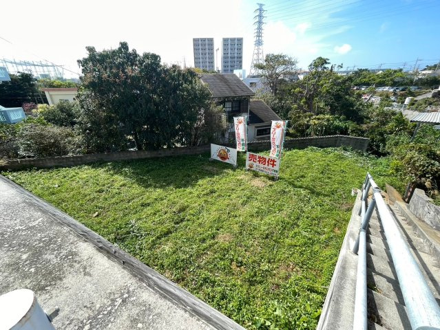 沖縄市知花二丁目の周辺