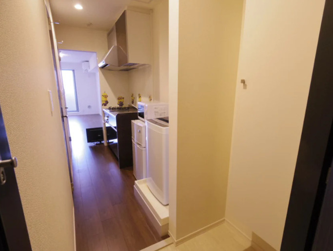 GARNET RESIDENCE 丹波橋の玄関