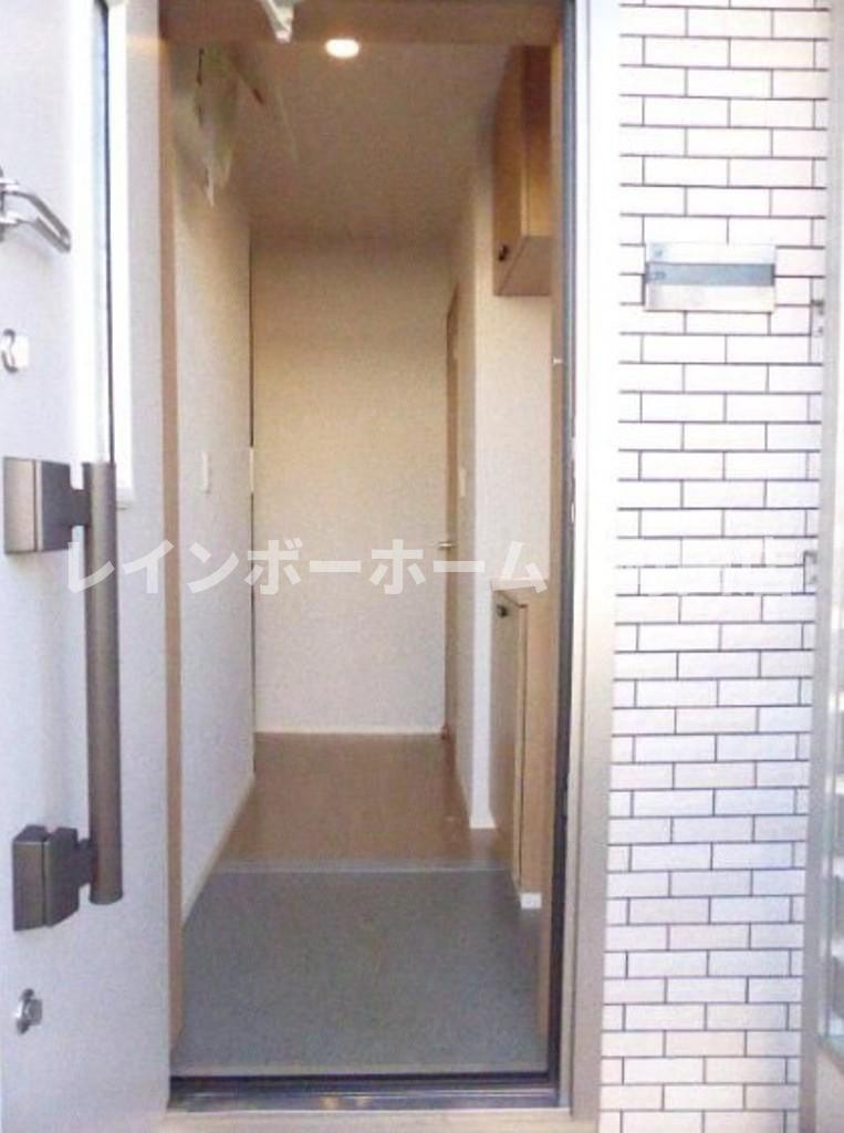 西鶴間KIガーデンズ　壱番館※初期費用分割後払いサービス利用可能物件の玄関