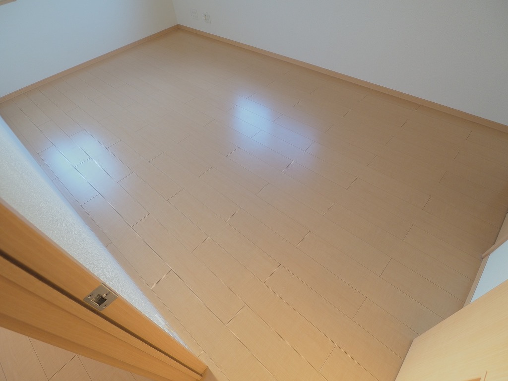 ＣＲＥＳＴ　ＮＩＳＨＩＨＡＲＡの子供部屋