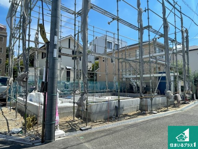 豊中市西緑丘　第1期　新築一戸建ての外観|現在建築中！落ち着いた街並みで新生活を始めることが出来そう！周辺の物件も併せてご紹介させて頂きます！
