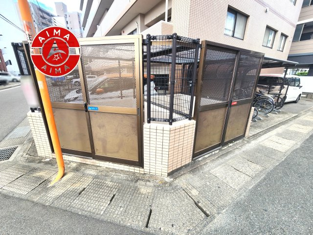ロイヤルステージ高宮2のその他共用部分|敷地内には、ゴミ出しが可能な専用ゴミ置き場を完備。