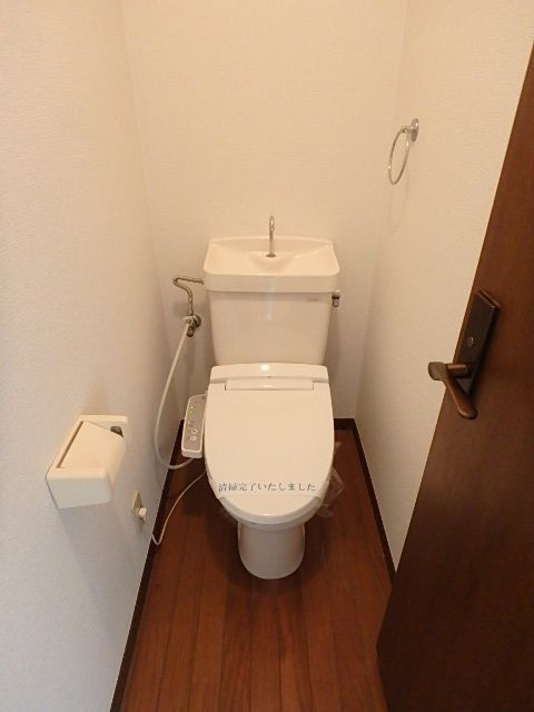 タウンハウス中忠のトイレ
