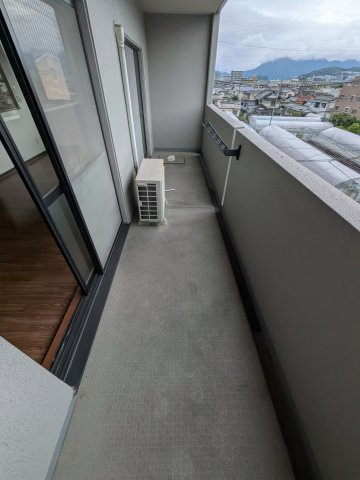 なかすじ壱番館のバルコニー