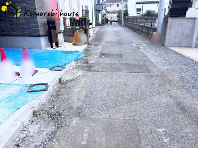 さいたま市北区日進町2丁目　4期　新築一戸建て　ブルーミングガーデン　02の前面道路含む現地写真|26.10.5