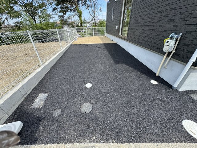 神戸市西区伊川谷町有瀬新築戸建１号棟の駐車場
