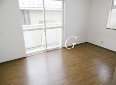 【居間・リビング】 | アート・イン小金井 | 洋室のお部屋です。