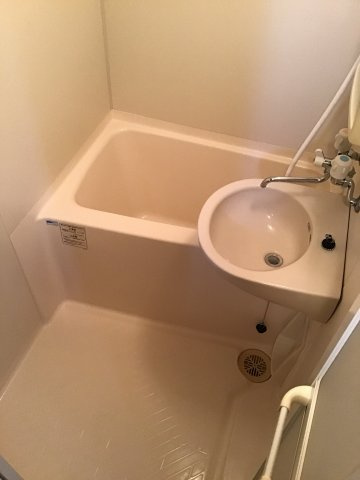 あるゾウパレス本町の浴室|コンパクトで使いやすいお風呂です