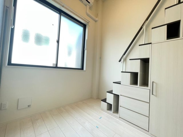 エスカリエの居間・リビング
