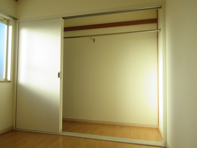 ハイツカワイの収納