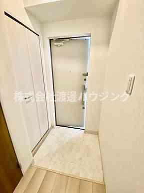 グラントレゾールファーストの玄関
