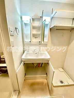グラントレゾールファーストの洗面所|洗面台下部収納