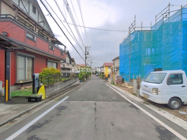 八王子市　館町　新築一戸建て　２０期の前面道路含む現地写真|～北6ｍ道路に面しています～