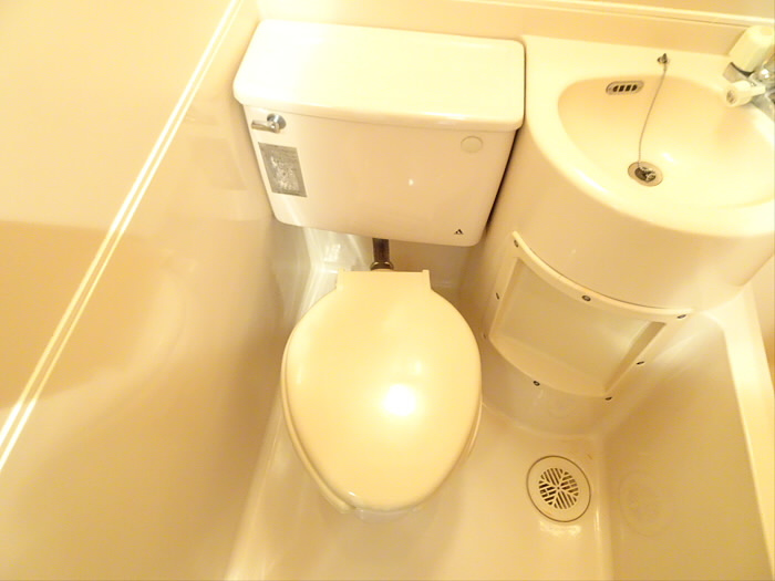 ガウディ6のトイレ|トイレもきれいです