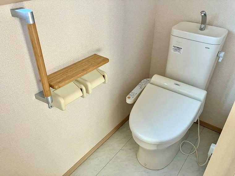 中町戸建のトイレ|清潔感のあるトイレです