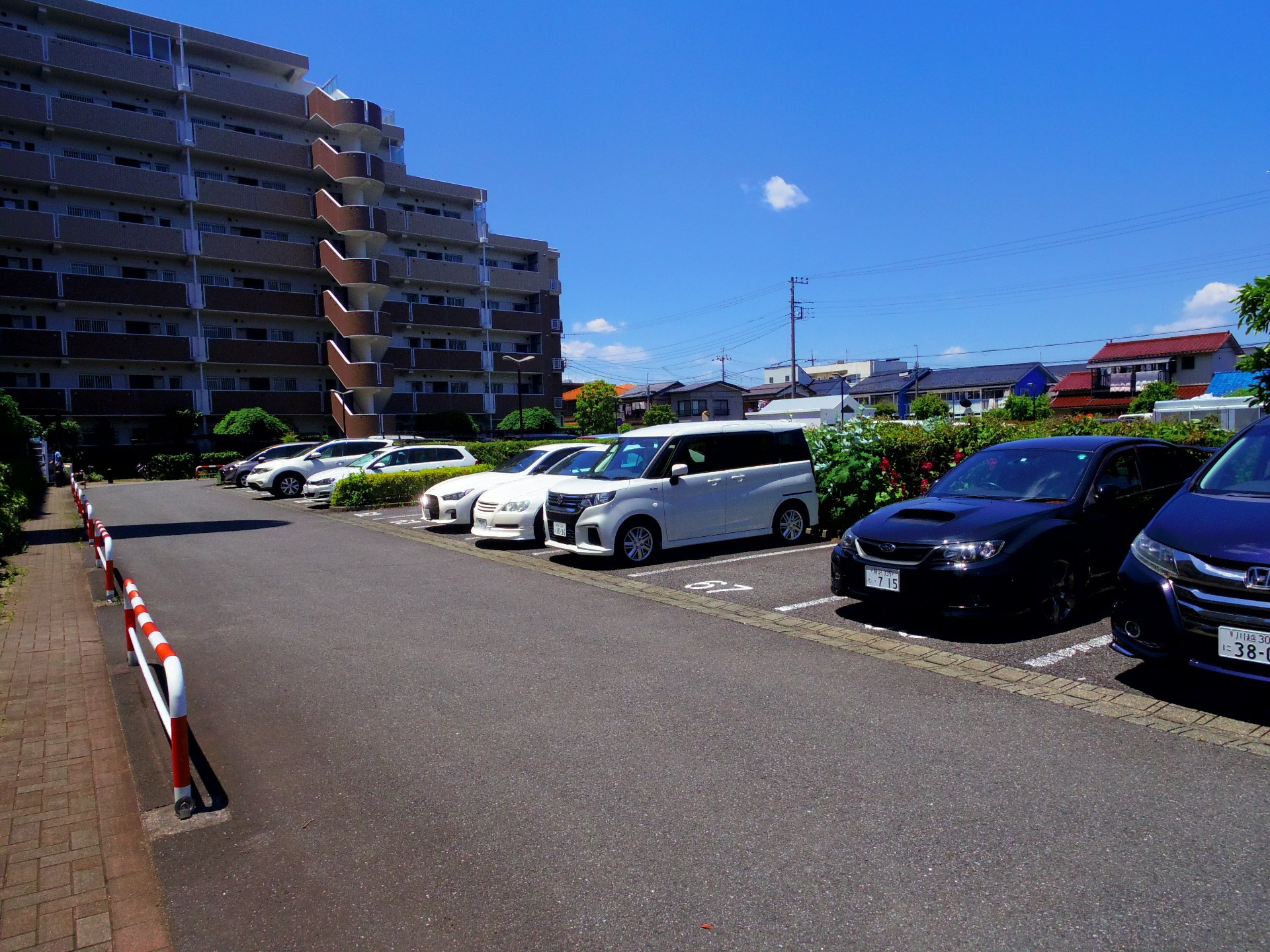 Ｔ’ｓ　ｇａｒｄｅｎ清瀬の駐車場