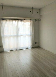 【居間・リビング】 | リビナ奥村 | 洋室のお部屋です。