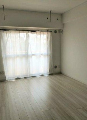 【居間・リビング】 | リビナ奥村 | 洋室のお部屋です。