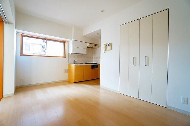 【居間・リビング】 | アーバンフラッツ町田 | 別号室参考写真