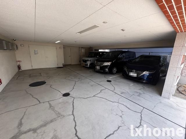 MASUno茨木の駐車場|駐車場があるので、車を買う予定の方も安心です