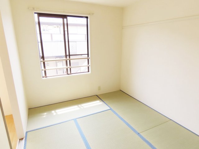 クレヨンハウスⅠの和室