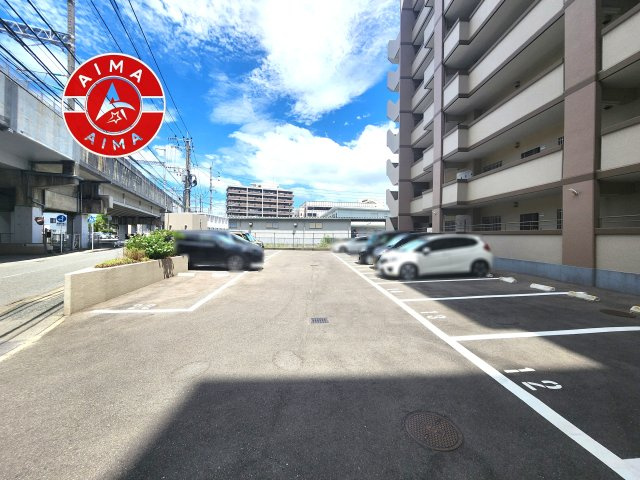 シテイライフ吉塚の駐車場|敷地内の駐車場です。