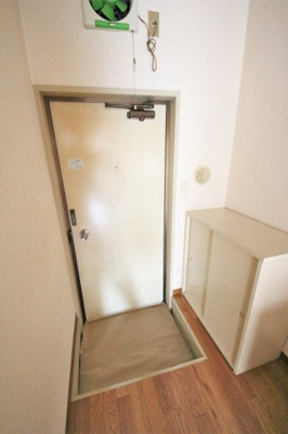 【玄関】 | フェニックス | 参考：他号室写真