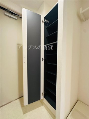 【収納】 | リブリ・根岸Ⅲ | 写真は反転タイプ