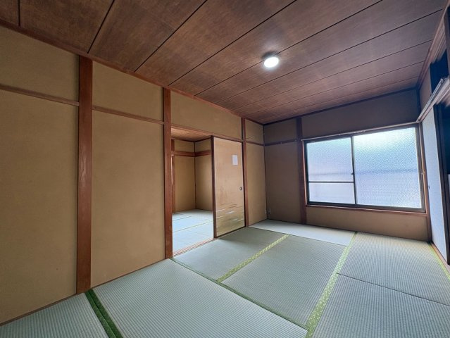 錦織南2丁目戸建の和室