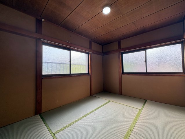 錦織南2丁目戸建の和室