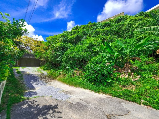 沖縄市嘉間良ニ丁目の周辺