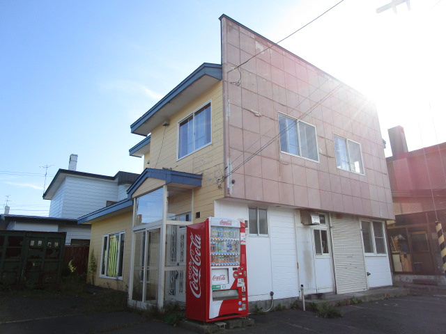 益浦4-23-2店舗付住宅の外観