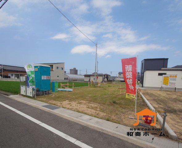 クレイドルガーデン高松市上林町第２◇耐震等級３取得の地震に強いオール電化住宅です！の外観|駐車場スペースは２台以上で、入居者以外の出入りが少ないので駐車が苦手な方にも安心です。