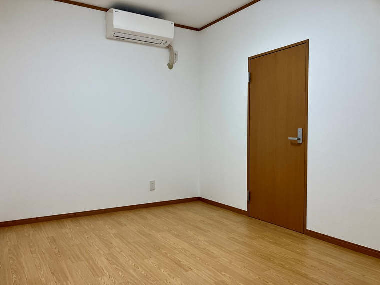 齋藤ビルの寝室|落ち着いて過ごせるお部屋なので、寝室にいかがでしょうか