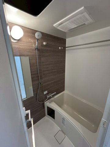 MAXIV練馬TREの浴室|落ち着いた空間のお風呂です