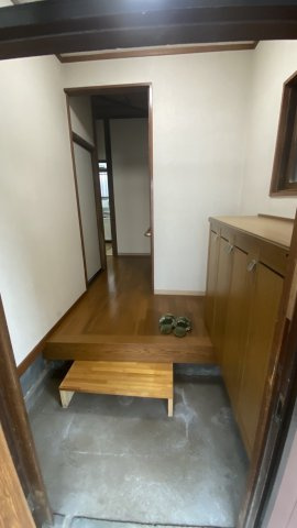 トクラハウスCの玄関|明るい玄関です