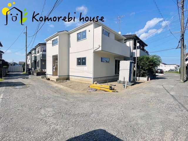 上尾市上野　新築一戸建て　リーブルガーデン　01の前面道路含む現地写真|8/10撮影